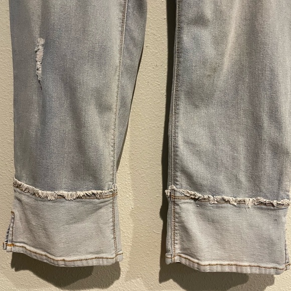 Light Blue Distressed Women Jeans - Picture 2 of 6